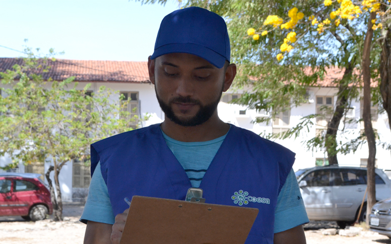 Uece visita domicílios de Fortaleza para pesquisa voltada ao controle da dengue