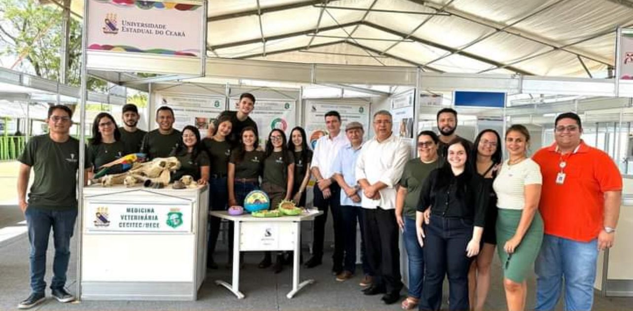 VETERINÁRIA PARTICIPA DO FESTBERRO