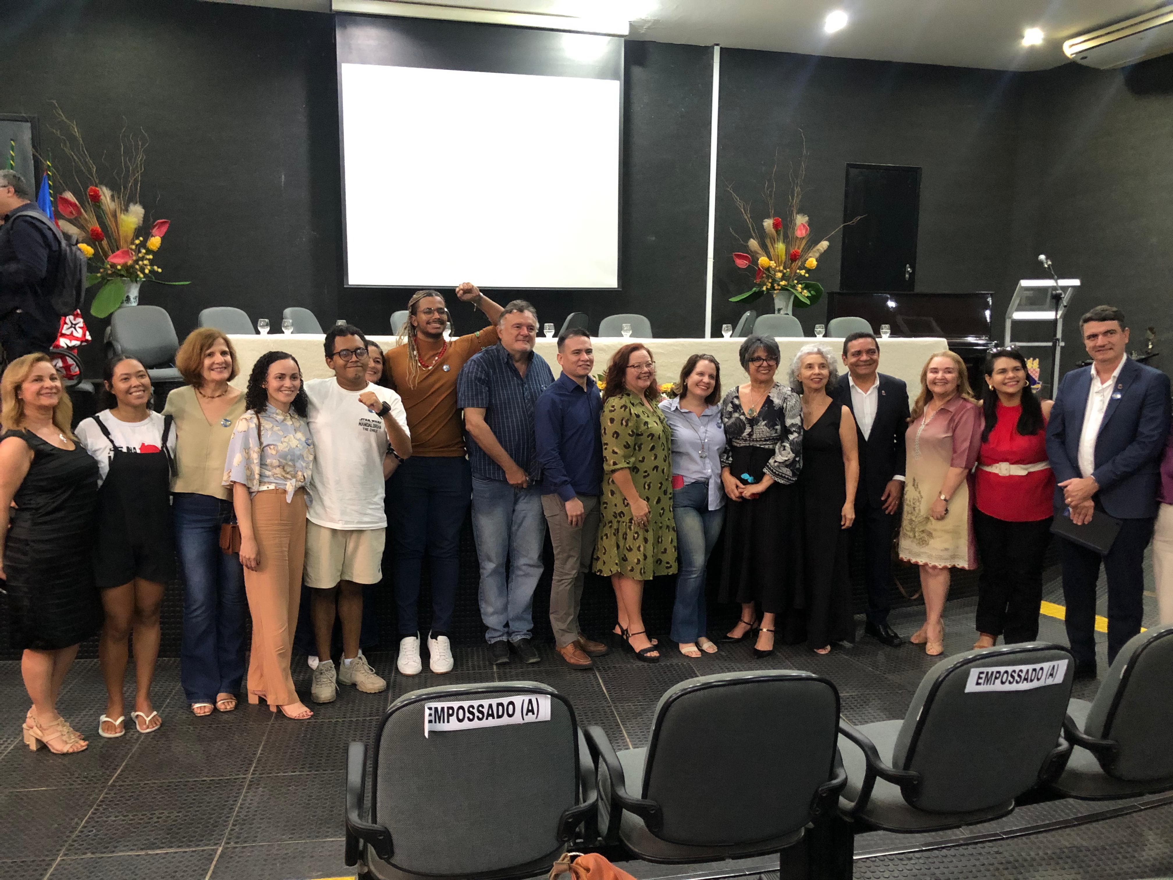 Docentes e estudantes do CED tomaram posse no CEPE e no CONSU