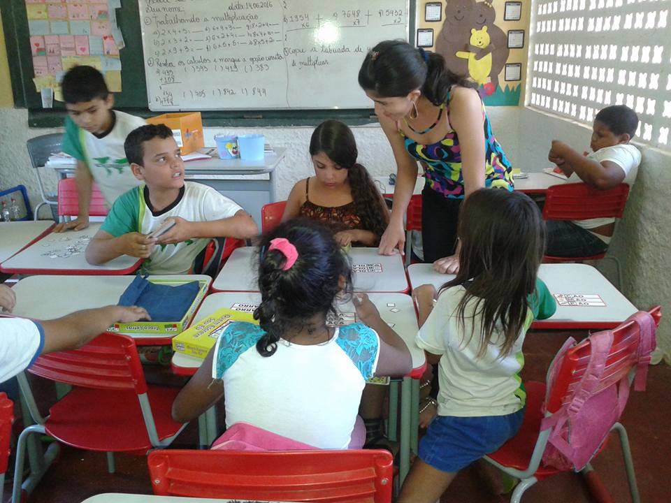 Escola de Cidadania Olavo Bilac Escola de Cidadania Olavo Bilac
