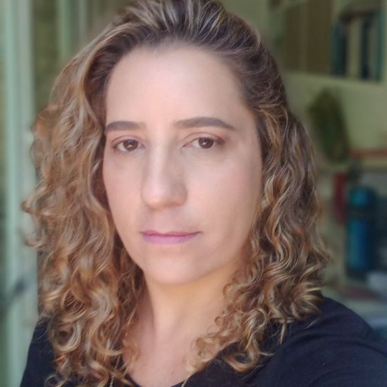 Mesa Redonda presencial com a Profa. Dra. Maximiria Holanda Batista (Brasil) Fortalecimento do Campo da Saúde Mental e Trabalho: possibilidades e desafios no Nordeste brasileiro” no Auditório do NUPEINSC