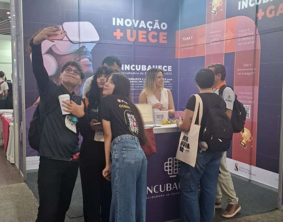 INCUBAUECE participa da Feira do Conhecimento com estande interativo, capacitação gratuita e distribuição de brindes