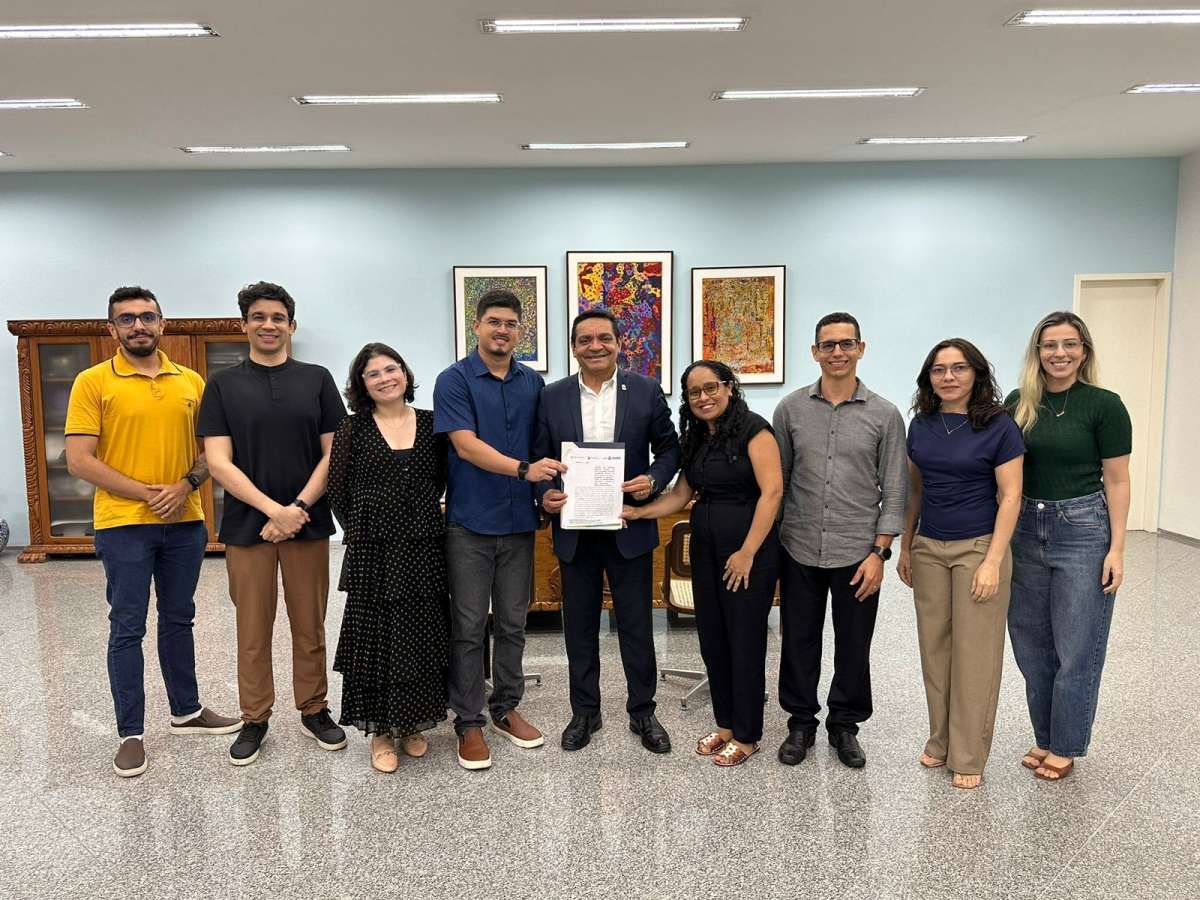 INCUBAUECE celebra assinatura de contrato de incubação com a empresa Biovalor