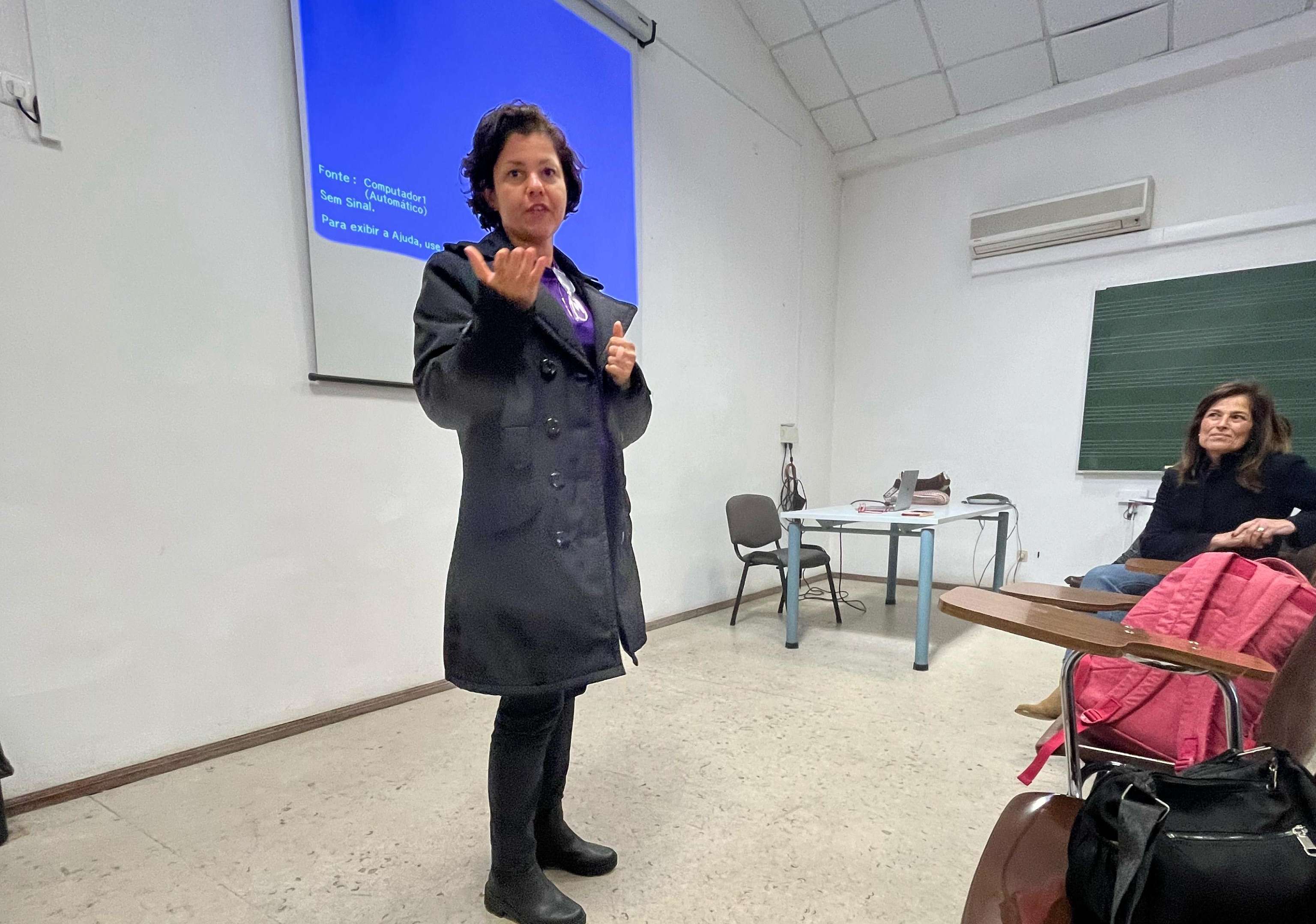 Pesquisadoras do PPGE realizam pesquisa-formação e seminário na Universidade de Évora