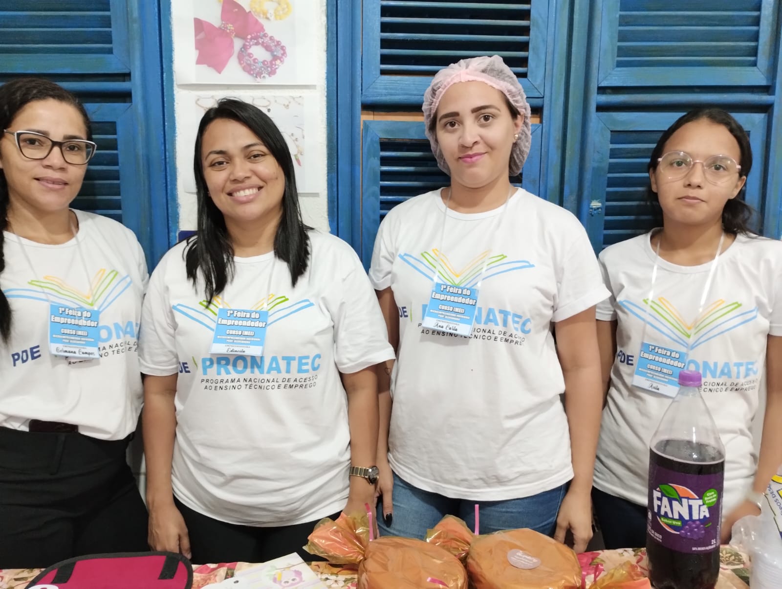 Turma de curso MEI organizam feira de produtos em Maracanaú