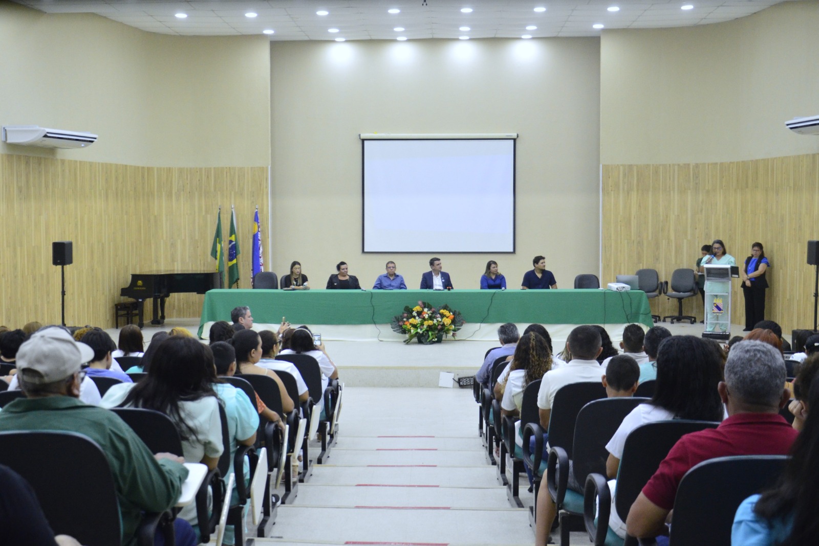 Turmas de Fortaleza concluem curso “Cuidadora de Idosos” pela Uece