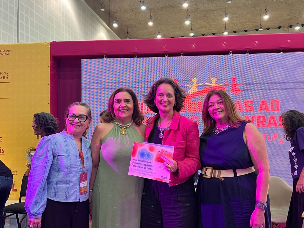Pesquisadores da Fiocruz Ceará lançam Atlas sobre violência na perspectiva dos ACS durante Bienal do Livro