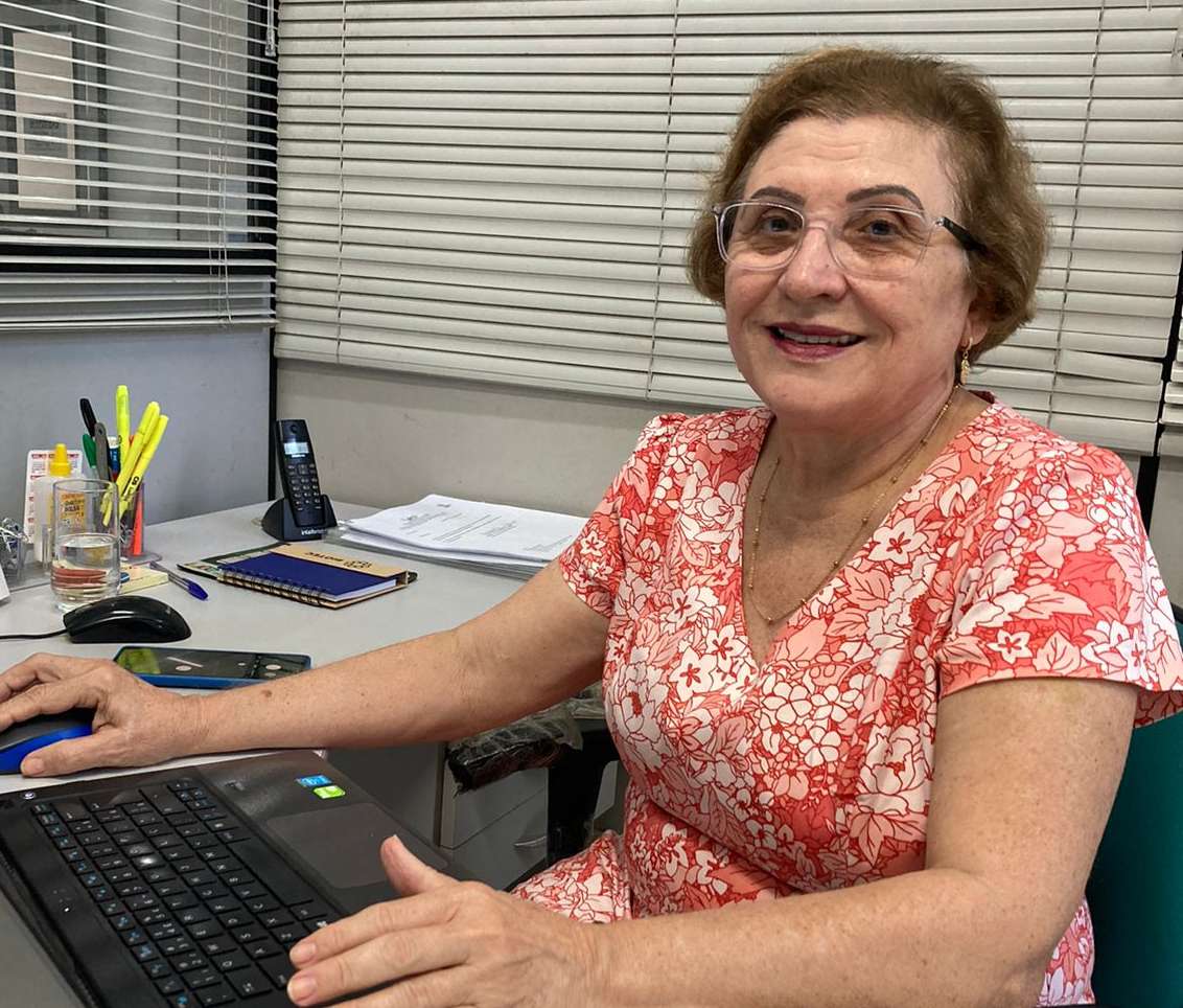 Profa. Dra. Célia Sampaio
