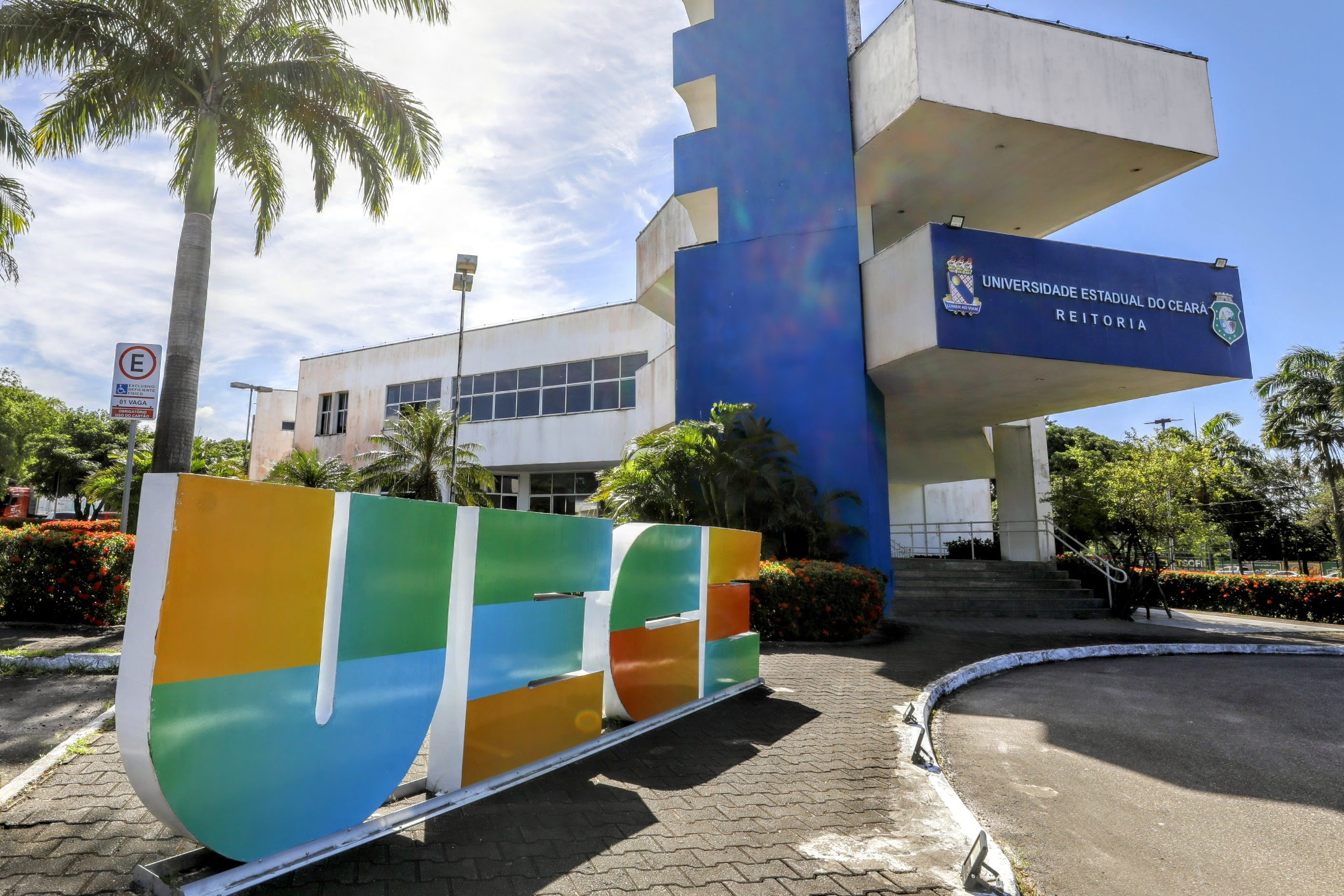 Ingresso via Enem: Uece abre matrícula para cursos EaD